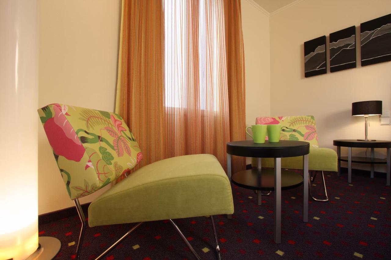 Seehotel Gotthard Weggis Eksteriør billede